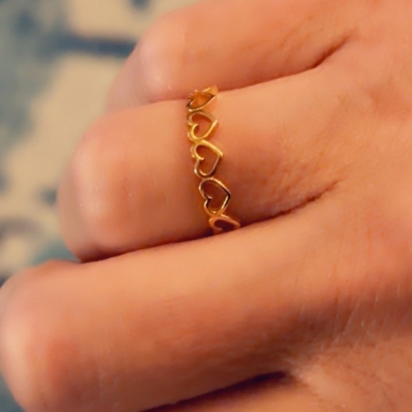 14k Gold Simple Eternity Heart Ring - Picture 3 of 13